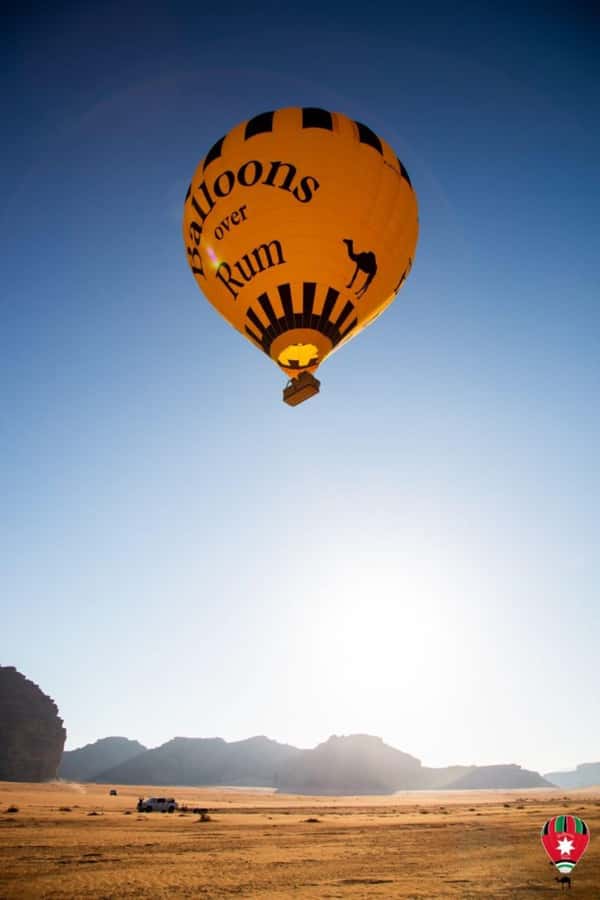 Wadi Rum: Balloons Over Rum - Safety briefing before takeoff