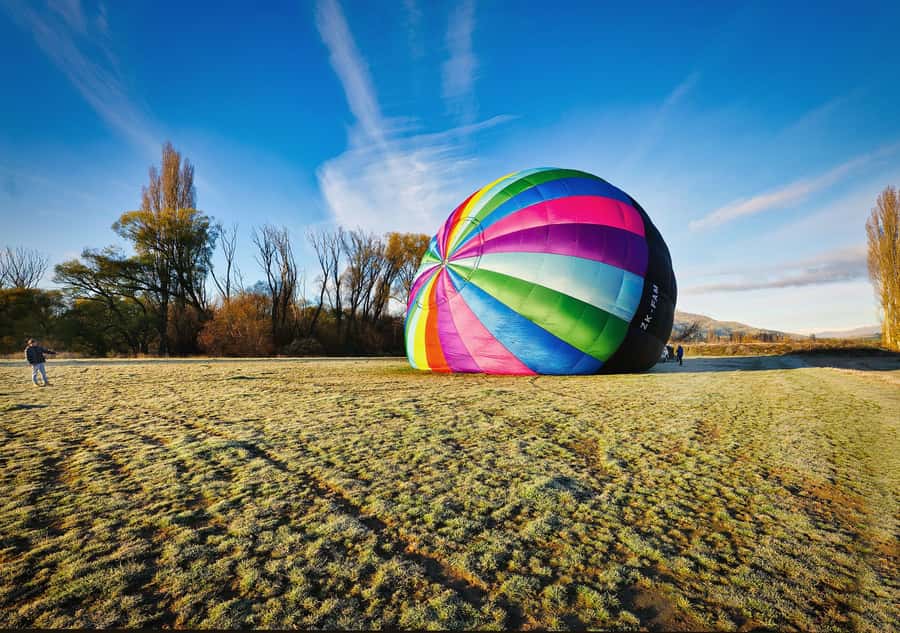 Wanaka: Scenic Hot Air Balloon Flight - Your early morning start and transfer