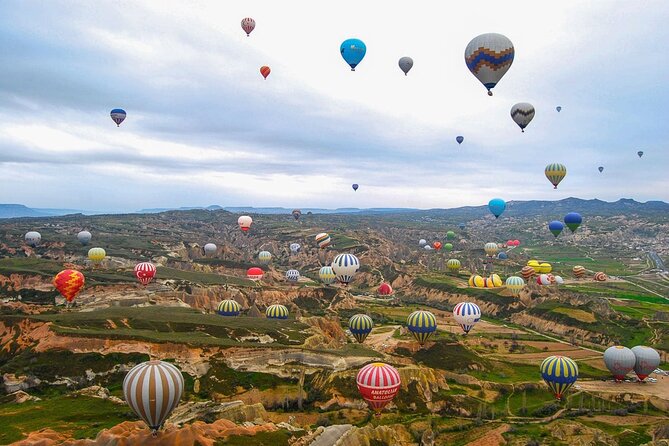 Watching Balloons on Cappadocia Sky(People Have Fear of Heights) - Chasing the sunrise to a panoramic viewpoint