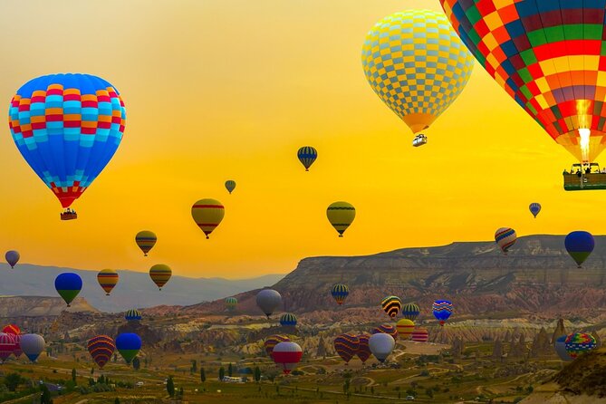 Watching Balloons on Cappadocia Sky(People Have Fear of Heights) - Tea, coffee, and a little breathing room