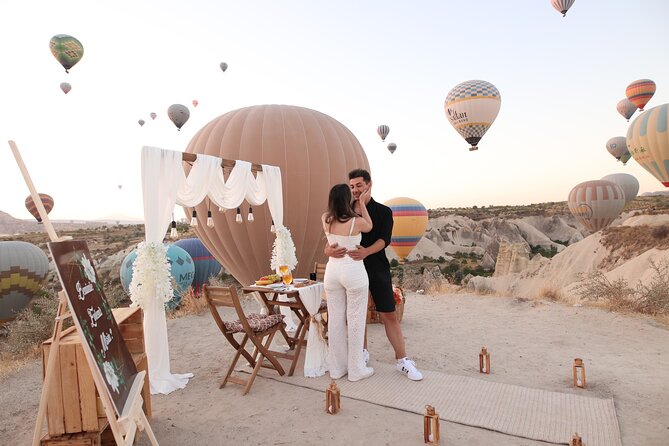 Wedding Proposal and Photoshoot with Hot Air Balloons - How the photography changes the experience