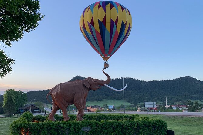 Western Horizons Hot Air Balloon rides - The landing, toast, and final keepsakes