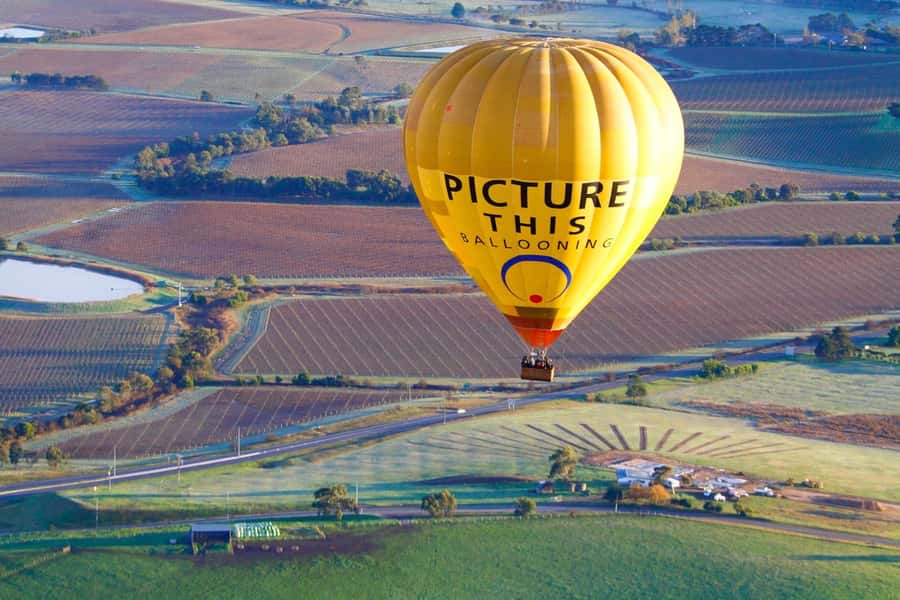 Yarra Valley: Hot Air Balloon Experience with Breakfast - Key points to know before booking