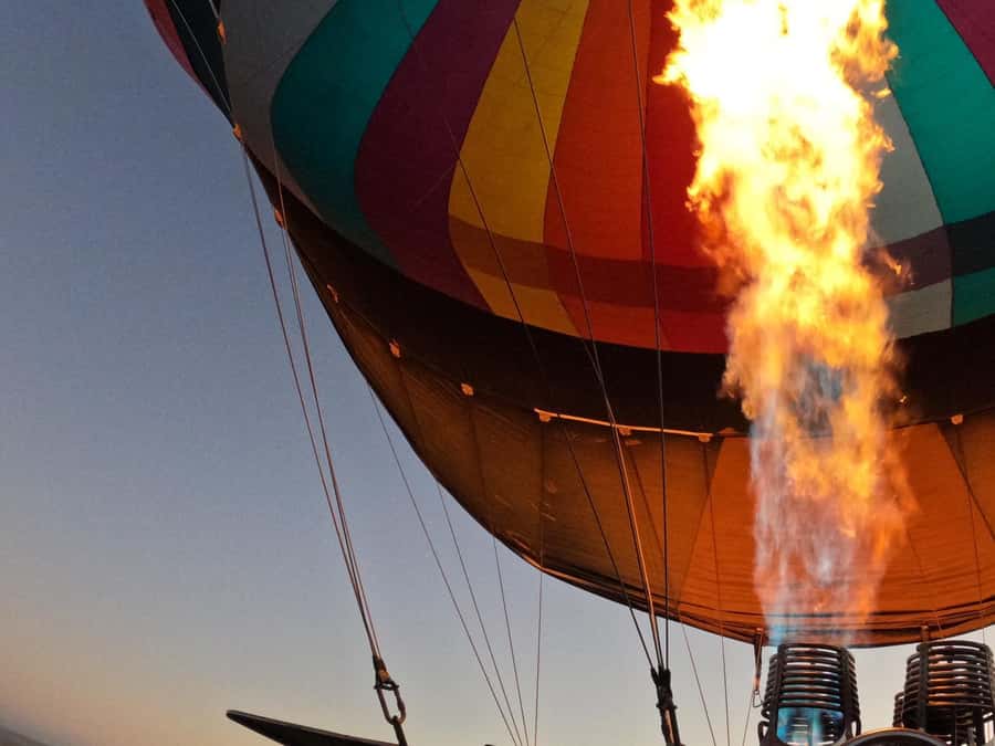 Yarra Valley : Hot Air Ballooning - One hour over the Yarra Valley